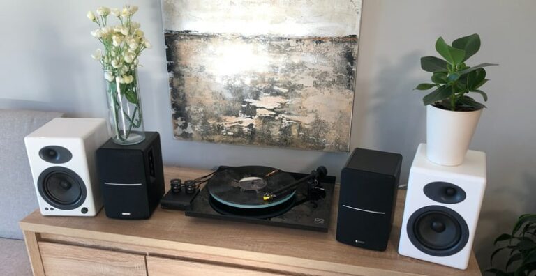 Best Turntable Speaker Combo 10 Great Turntable and Speaker Combos | Vinyl Restart