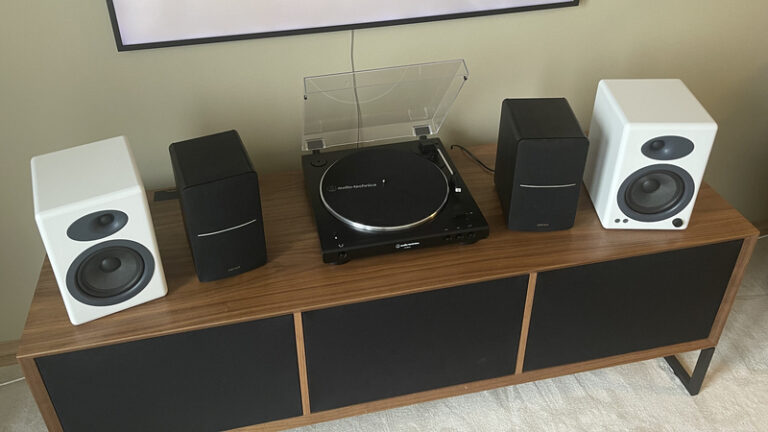Best Powered Speakers For Vinyl Best Powered Speakers for Audio-Technica AT-LP60 | Vinyl Restart